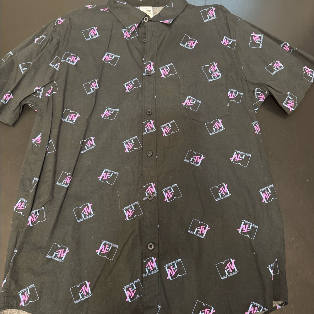 MTV Mens Button Up